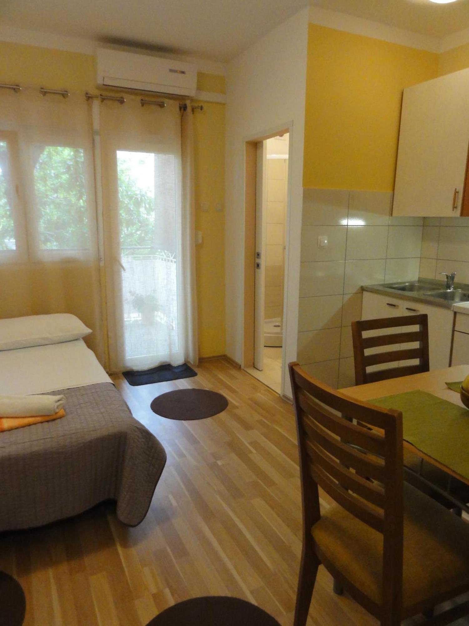 Guest Accommodation Neno Zadar Exteriör bild