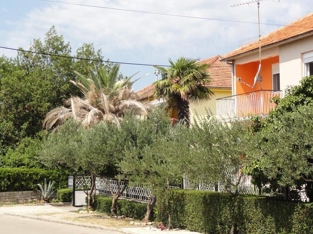 Guest Accommodation Neno Zadar Exteriör bild
